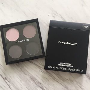 MAC Cosmetics eyeshadow quad